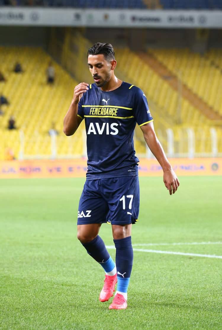 <p>İrfan Can Kahveci</p>

<p>Fenerbahçe</p>

<p>11.00 mil. €</p>
