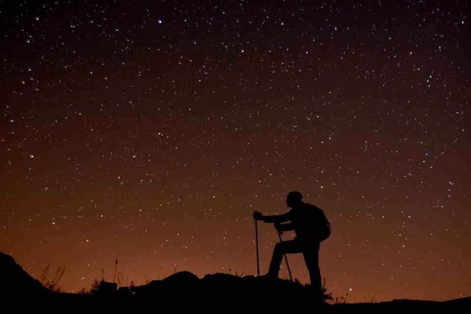 <p>Fotoğrafçılar, Samanyolu'nu izleme ve fotoğraflama şansı da buluyor. Bölgede, ayda sadece 10 gün boyunca görülen Samanyolu için birçok fotoğrafçı bölgeye kamp kuruyor.</p>
