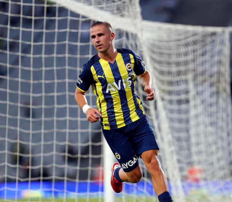 <p>Dimitrios Pelkas</p>

<p>Fenerbahçe</p>

<p>7.00 mil. €</p>
