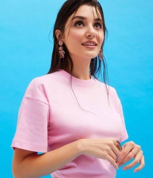 <p><span style="color:#B22222"><strong>Hande Erçel – Balıkesir</strong></span></p>
