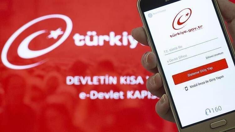 <p>Açıklamada, "Araçlarım Konsept Hizmeti" gibi belli bir konuda birçok kurum tarafından sunulan hizmetlerin bir araya getirilerek tek noktadan erişimin sağlanacağı konsept hizmetlerin sayısının da arttırılmasının amaçlandığı işaret edilerek, yerel yönetimler tarafından sunulan hizmetlerin arttırılması için çalışmaların sürdüğü bildirildi.</p>
