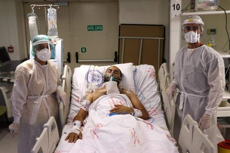 <p><strong>KRUP VAKALARINDA ARTIŞ</strong></p>

<p>“Kovid-19 ile geçen 1.5 yılda kısıtlamalar nedeniyle damlacık yoluyla bulaşan solunum yolu enfeksiyonlarında önemli azalma oldu ancak şu anda durum tersine dönebilir. 1.5 yıl da okullar kapalıydı. İnsan teması yoktu. Kısıtlamalardan dolayı damlacık yoluyla bulaşan solunum yolu enfeksiyonlarında önemli azalma oldu.</p>
