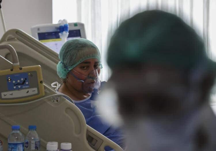 <p>‘AYNI BALIKLAR GİBİ’</p>
<p>Krup hastalığında çocukların boğulur gibi olduğunu, ses kısıklığının seyrettiğini belirten Prof. Dr. Zafer Kurugöl, hastalığın özellikle 6 ay ile 3 yaş arasındaki çocuklarda görüldüğünü, gece havlar gibi öksürme, solunum güçlüğüne neden olduğunu kaydetti.</p>