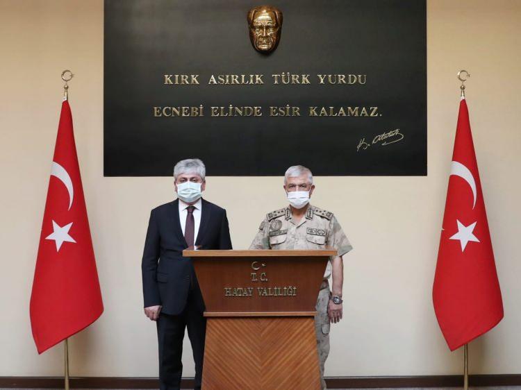 <p>Ziyarette aileye Kur'an-ı Kerim hediye edildi.</p>

