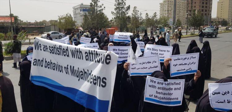 <p>Afganistan&rsquo;ın başkenti Kabil&rsquo;de Taliban&rsquo;a destek y&uuml;r&uuml;y&uuml;ş&uuml; d&uuml;zenlendi.</p>
