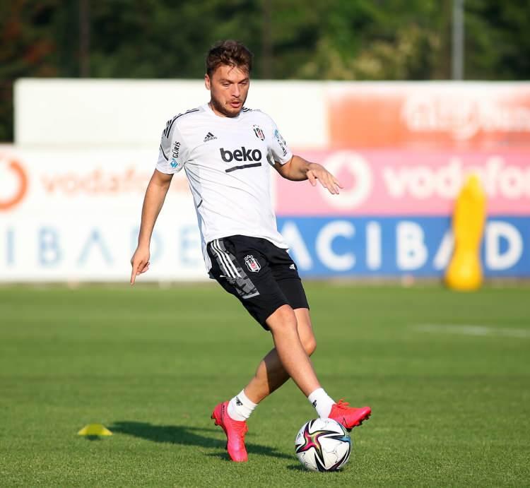 <p>Adem Ljajic</p>

<p>Beşiktaş</p>

<p>6.00 mil. €</p>
