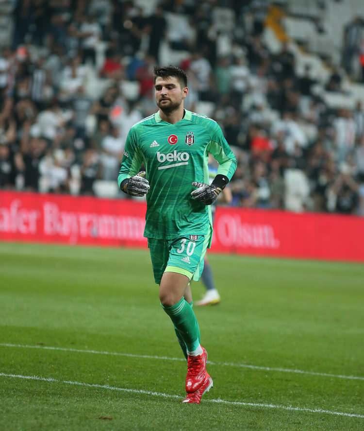 <p>Ersin Destanoğlu</p>

<p>Beşiktaş</p>

<p>5.50 mil. €</p>
