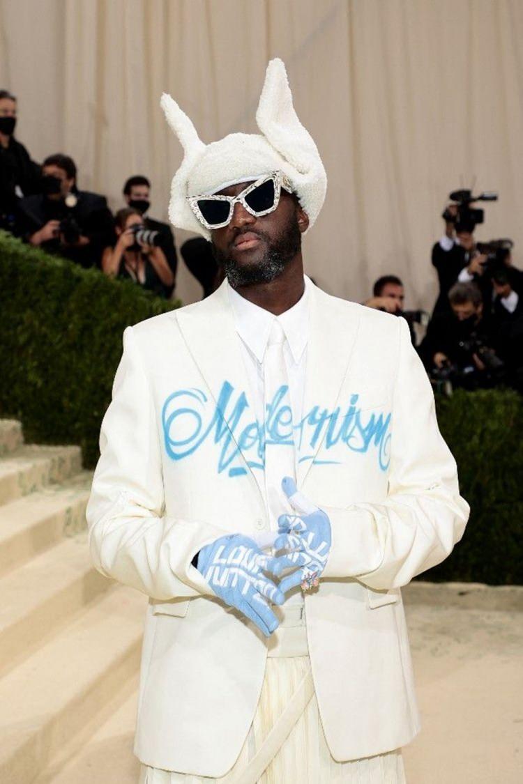 <p><strong>VİRGİL ABLOH</strong></p>
