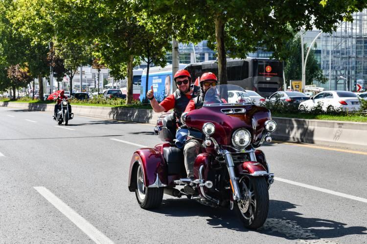 <p>Şehit ve gazilerimizle alakalı başkanımızın ciddi bir hassasiyeti var. Bu tür organizasyonlara desteğimiz devam edecek. Etkinliğe Ankara’dan ve şehir dışından katılan motor tutkunlarına teşekkür ediyorum” dedi.</p>
