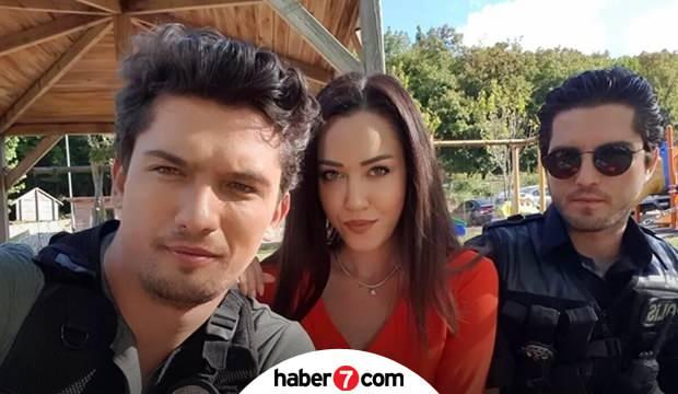 <p>Sonra modelliği bir deneyeyim dedim ve Best Model’a girdim. Ama asıl amacım oyunculuktu. Best Model’dan sonra 2 sene tiyatro eğitimi aldım. Bir ara Çin maceram oldu, bir süreliğine oraya gittim. Şansım yaver gitti, üç reklam filminde oynadım orada. Markaların reklam yüzü oldum." demişti.</p>
<p> </p>