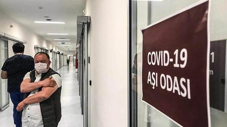 <p>Sosyal medya hesabından günlük tabloyu paylaşan Sağlık Bakanı Fahrettin Koca, "Can kaybımız dünkü kadar fazla değil. Vaka sayımız, içinde olduğumuz hareketlilik dönemini aynı ciddiyetle yansıtıyor. </p>
