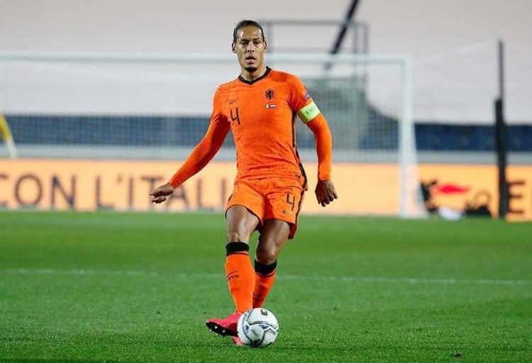 <p>Virgil Van Dijk – Liverpool – 89 reyting</p>
