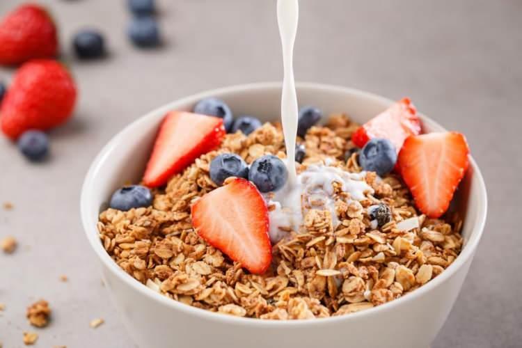 <p><span style="color:#000080"><strong>MÜSLİ</strong></span></p>
<p> </p>