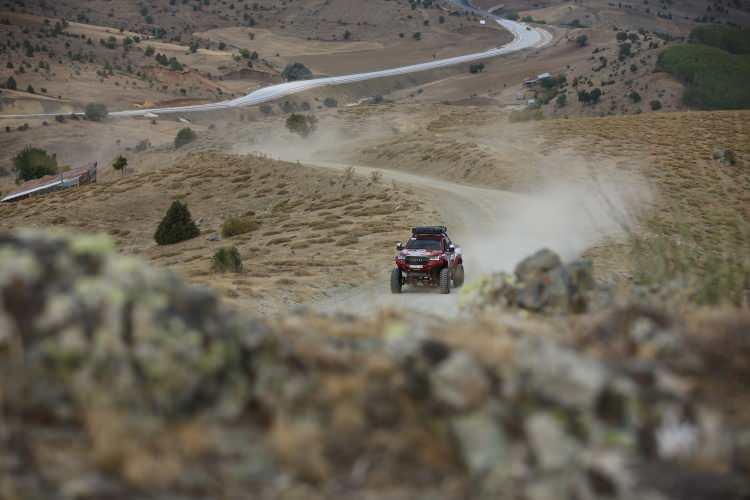 <p>Türkiye’nin ilk ve tek, dünyanın ise en büyük ve zorlu yarışlarından biri olan “TransAnatolia Rally Raid”, <strong>Sivas</strong> etabı tamamlandı.</p>
