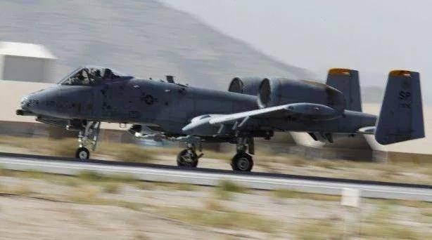 <p>'Global Firepower' isimli internet sitesi hazırladığı listeyle, dünyanın en güçlü hava kuvvetlerine sahip orduları sıraladı.</p>
<p><br />
1- ABD (13 bin 264 adet hava aracı)</p>
<p> </p>