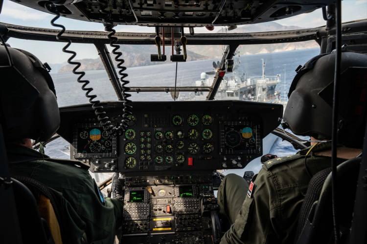 <p>Tansoy, "Tatbikatın maksadı, NATO üyesi ülkelerin envanterlerinde bulunan kurtarma unsurlarının birbirleri ile entegre bir şekilde kullanılarak çok uluslu bir kurtarma operasyonu ile tanziri olarak kurtarılması, kurtarma unsurlarının konuşlu bulundukları ülkelerden hava ve deniz yolu ile kaza bölgesine en seri şekilde transfer edilebilmesi, NATO üyesi olmayan ülkeler ile denizaltıdan personel kurtarma alanında olası bir ortak kurtarma faaliyetine yönelik iş birliği ve birlikte çalışılabilirlik yöntemlerinin denenmesi ve geliştirmesi." ifadelerini kullandı.</p>
<p> </p>