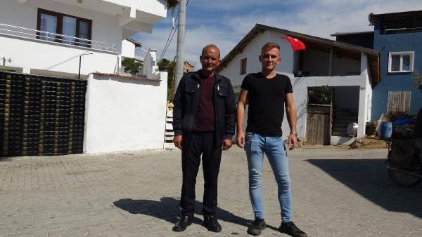 <p> Normalde nimet tabi atılmaz ama burada çekirdek atılması, yumurta kırılmasının dayandığı nokta yeni evlenen çifte bolluk, bereket getirmesi” dedi.</p>