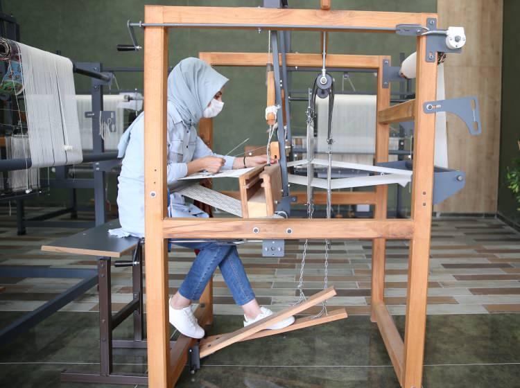 <p>Aslında pandemi nedeniyle bir tık yavaş ilerliyoruz. İnşallah önümüzdeki günlerde çalışmalarımıza hız vermiş olacağız." diye konuştu.</p>