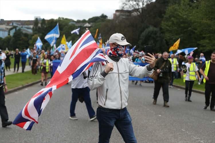 <p>İskoçya’nın başkenti Edinburgh’da bağımsızlık yanlısı yürüyüş düzenlendi.</p>
