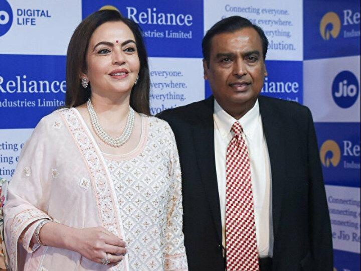 <p>6) Ambani ailesi: Serveti: 93,7 milyar dolar, Hindistan. Şirket: Reliance Industries.</p>
<p> </p>