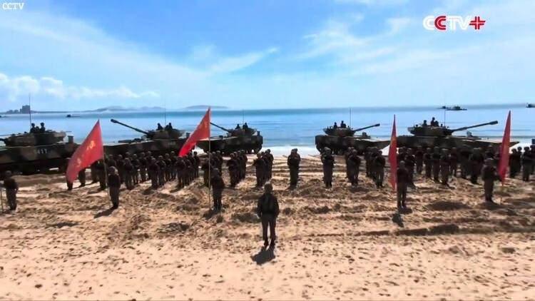 <p>Pekin yönetimi, son olarak Temmuz ayı ortasında Güney Çin Denizi'ndeki Paracel Adaları yakınlarına gelen bir ABD savaş gemisi USS Benfold'un uzaklaştırıldığını duyurmuştu.</p>
