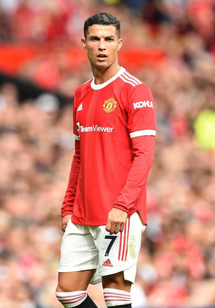 <p>Cristiano Ronaldo</p>

<p>Manchester United</p>

<p>125 milyon Dolar</p>
