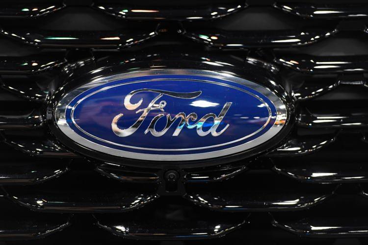 <p>Fuarda Ford'un Raptor modeli de sergilendi.</p>