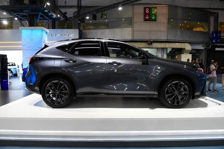 <p>Lexus Nuevo NX</p>
