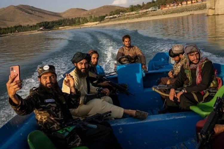 <p>The Wall Street Journal’in (WSJ) haberine göre, Taliban'ın kurucusunun oğlu olan Afganistan'ın yeni savunma bakanı, askerlere eğlenceyi bırakmalarını ve görevlerine odaklanmaları gerektiğini söyledi.</p>

<p> </p>
