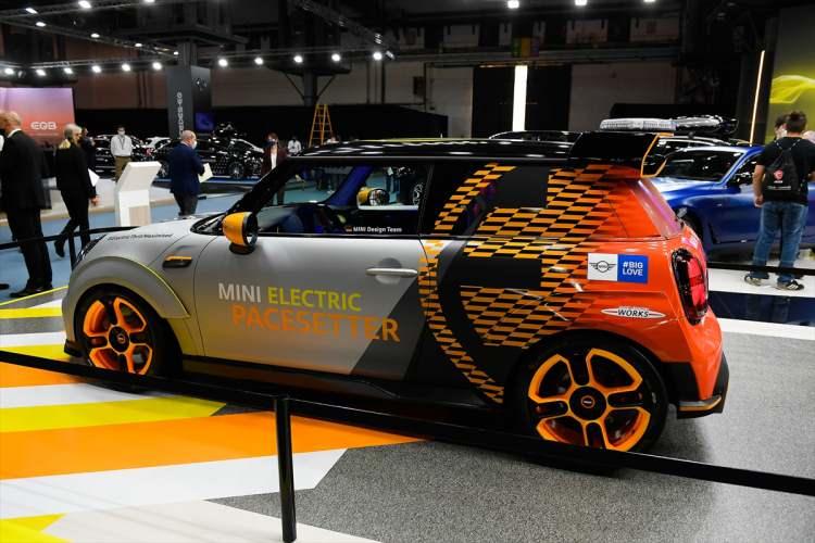 <p>Mini Cooper Electric</p>
