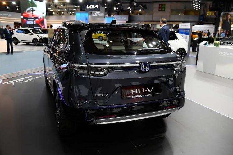 <p>Honda HRV Hybrid</p>
