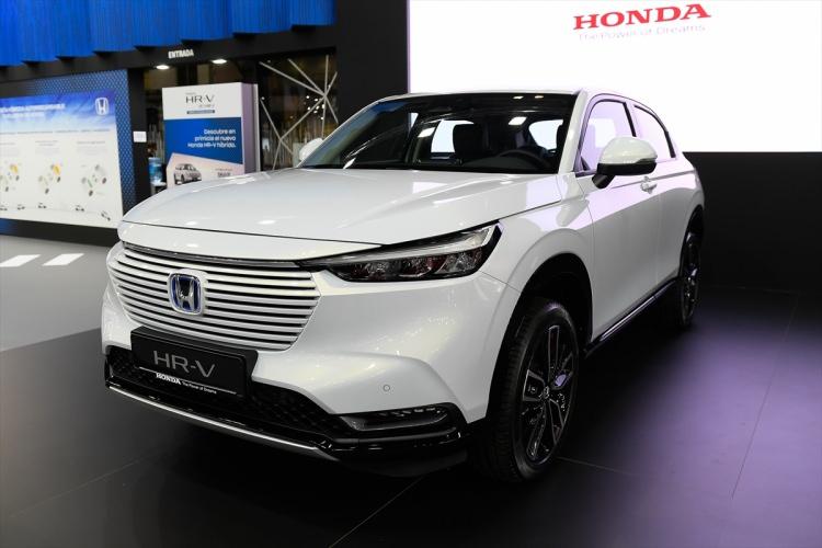 <p>Honda HRV Hybrid</p>