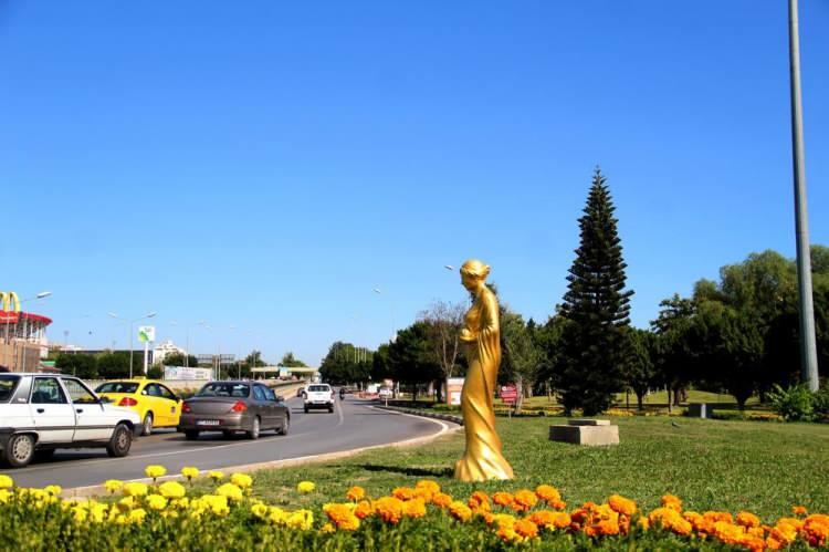 <p>Antalya Büyükşehir Belediye Başkanı Muhittin Böcek’in ev sahipliğinde 2-9 Ekim tarihleri arasında bu yıl 58’ncisi gerçekleşecek olan Altın Portakal Film Festivali’nin heyecanı şehri sarmaya başladı. </p>
