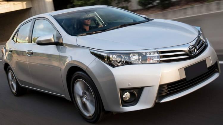 <p><strong>TOYOTA COROLLA 1.33 LİFE</strong></p>

<p>2015 model</p>

<p>Benzin</p>

<p>Manuel</p>

<p>98.000 km'de</p>

<p>147.900 TL</p>
