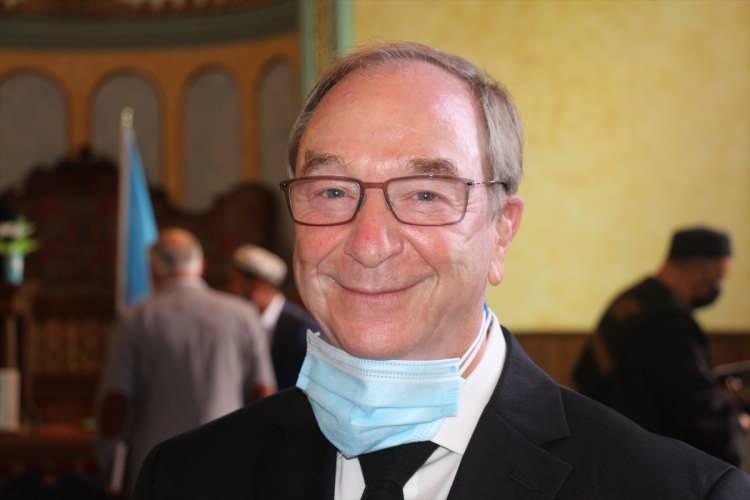 <p>Törene katılan Mount Carmel Kilisesi'nin son papazı Dr. Robin Wilkie de Kanada halkının uzun yıllar ibadet ettiği binanın, başka bir dinin mensuplarınca da olsa ibadet mekanı olarak yaşamaya devam etmesinden memnun olduğunu söyledi.</p>
<p> </p>