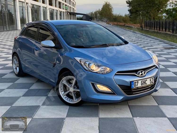 <p><strong>HYUNDAİ İ30 1.4 Blue Drive</strong></p>

<p>2014 model</p>

<p>Benzin</p>

<p>Manuel</p>

<p>149.000 km'de</p>

<p>145.500 TL</p>
