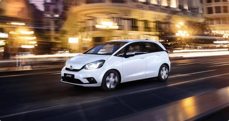 <p><strong>HONDA</strong></p>
<p>1.5L i-MMD HybridOtomatikExecutive - 322.400 TL</p>