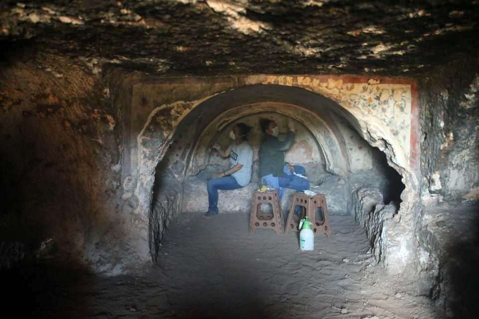 <p>Kazı Başkanı Birol Can, AA muhabirine, antik kentin korunaklı bir tepe üzerine kurulduğunu söyledi.</p>
<p> </p>