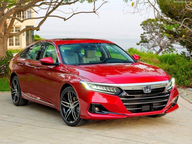 <p>Yeni Accord ile Honda ilk defa seri üretim bir otomobil modelinde gürültüyü 6dB azaltan özel jantlara yer veriyor.</p>

<p> </p>
