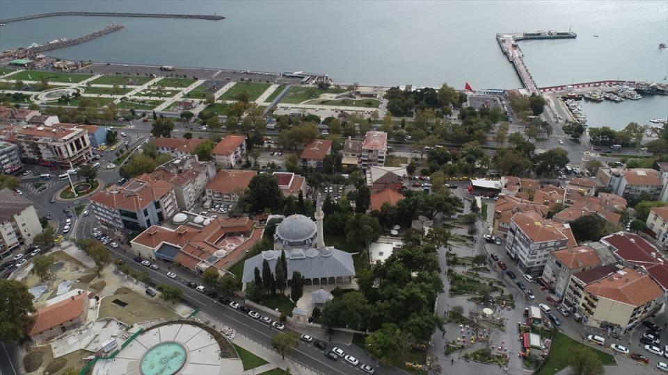 <p>Osmanlı mimarideki mührünü Selimiye ile Edirne'ye vurmuştur ama Tekirdağ da Osmanlı mimarisinin görüldüğü önemli bir yerdir."</p>