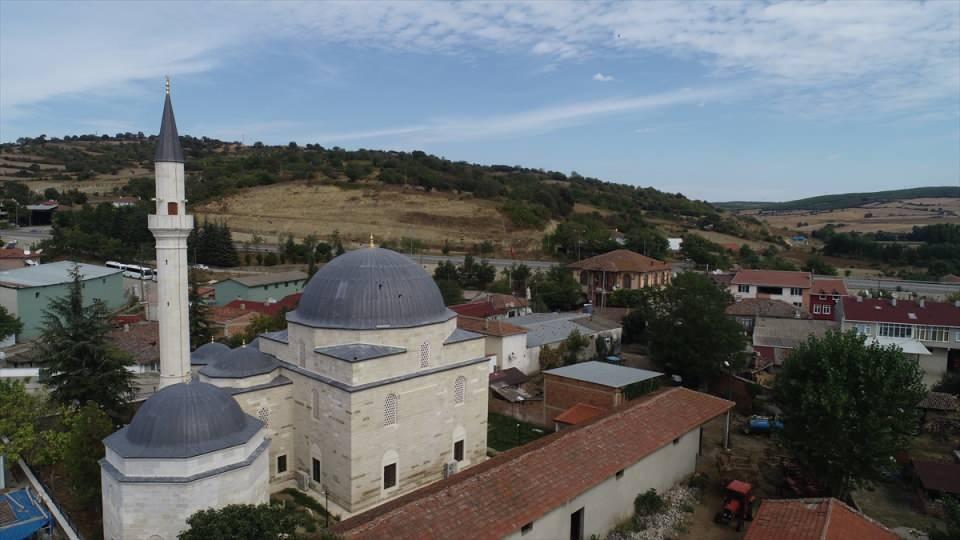 <p>Hacıoğlu, Tekirdağ'ın her yönüyle ziyaretçilere hitap eden bir kent olduğunu ifade etti.</p>
<p> </p>