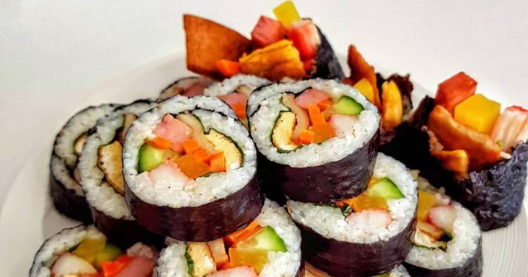 <p><span style="color:#000000"><strong>Kimbap</strong></span></p>
