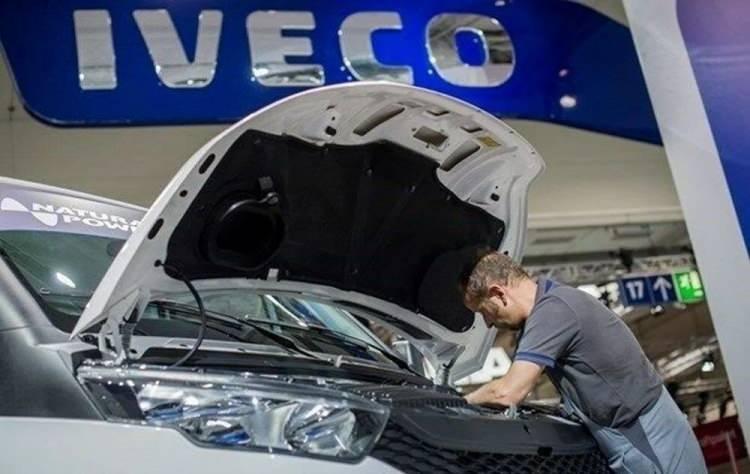 <p><strong>IVECO </strong>- 2025 adet satıldı</p>

<p>En çok satan modeli Daily Kamyonet: 2025 adet</p>

