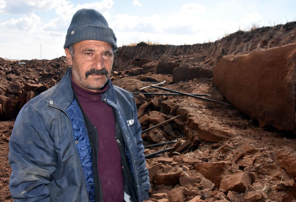 <p>Özellikle sıcak iklimin yaşandığı Adana bölgesinden bu yıl ciddi talep aldık. Dekorasyon için de bu taşlar kullanılıyor" diye konuştu. </p>