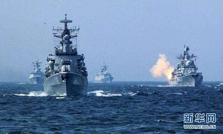 <p><strong>ÇİN'İN KENDİNE GÜVENİ ARTIYOR</strong></p>

<p>Çin dergisi Shipborne Weapons'ın genel yayın yönetmeni Shi Hong, Perşembe günü Global Times'a verdiği demeçte, "PLA'nın bölgedeki uzak deniz eğitiminin, Çin'in artan gücünden giderek daha fazla emin olmasının sonucunda, rutin hale geldiğini" kaydetti.</p>
