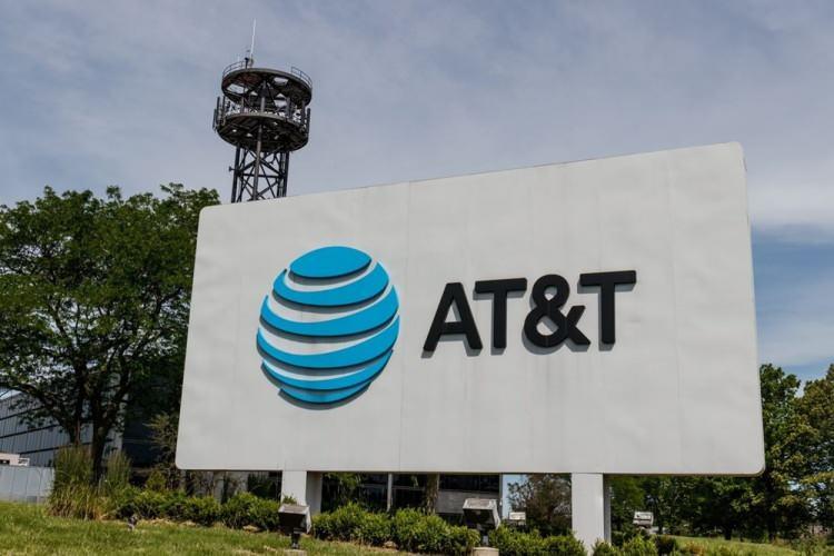 <p><strong>14- AT&T: 100,65 MİLYAR DOLAR</strong></p>
<p>Telekom</p>