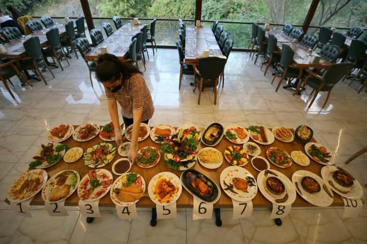 <p><strong>- "Yıl içerisinde 600 bin civarında yerli ve yabancı turist ilçemizi ziyaret etti"</strong></p>

<p>Tarım ve Orman İlçe Müdürü Ziyaddin Seçkin, AA muhabirine, ilçede 1996'da başlayan alabalık üretiminin her geçen gün geliştiğini söyledi.</p>

<p> </p>
