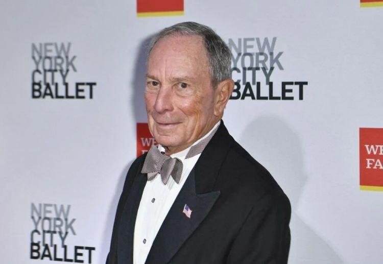 <p>MICHAEL BLOOMBERG: 70 MİLYAR DOLAR<br />
<br />
Bloomberg L.P (Finansal hizmetler, basın-yayın, teknoloji)</p>
