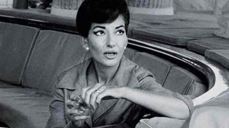 <p>1950'li yılların ve belki tüm zamanların en çok tanınan ve başından geçen sansasyonel olaylarla ses getiren sopranosu: Maria Callas</p>
