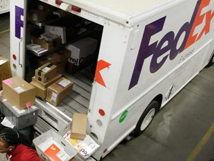 <p><strong>76- FEDEX: 23,59 MİLYAR DOLAR </strong><br />
Lojistik</p>